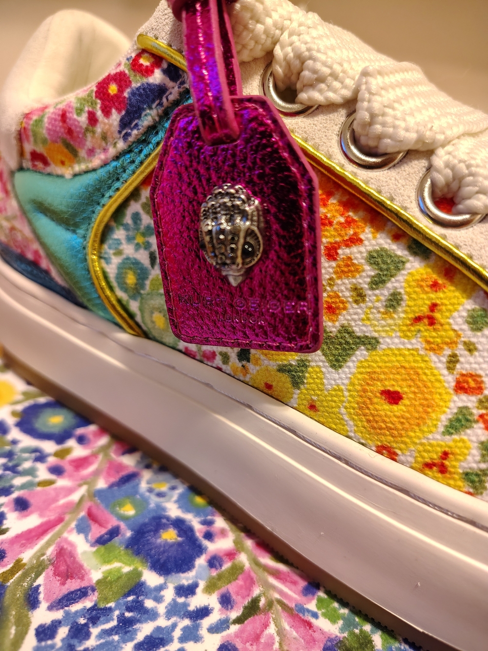 KURT GEIGER Floral Couture Sneakers NWT 39Eur/ 8-8.5 US - Picture 9 of 11